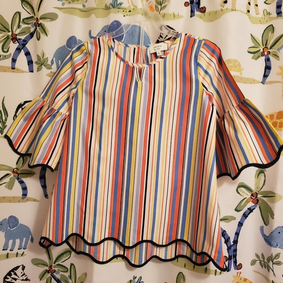 crown & ivy Other - Girl top (sz small)